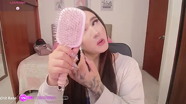 Snapshot of Miley_Baker chatting on 29, 11, 2025 Miley Baker online show from 29, 11, 2025