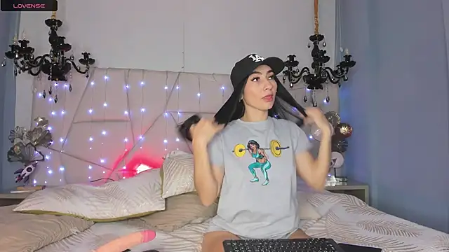 Selenee- online show from 5, 1, 2025