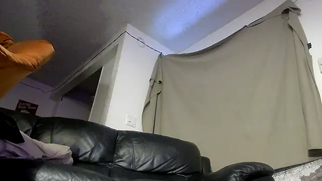 Snapshot of TheHellBilly chatting on 2, 4, 2026 TheHellBilly online show from 2, 4, 2026