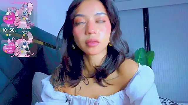 Snapshot of Mia_Tin chatting on 12, 9, 2025 Mia Tin online show from 12, 9, 2025