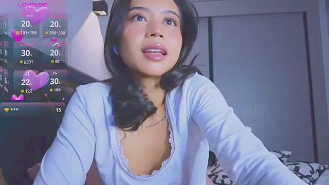 Mia Tin online show from 24, 10, 2025