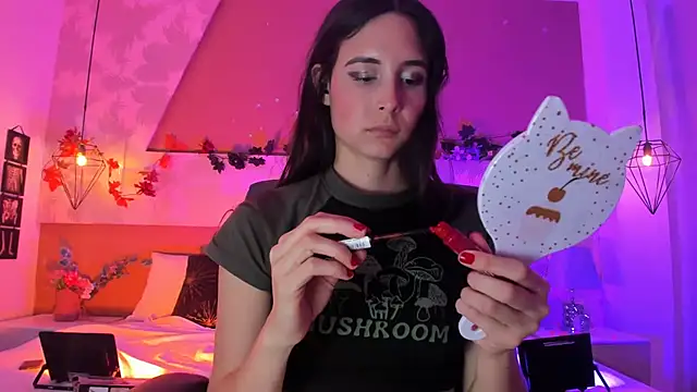 Rachel Foxy online show from 5, 11, 2025