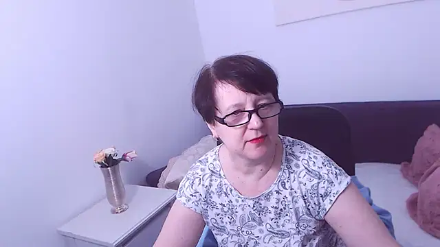 Snapshot of ChristaRose chatting on 2, 2, 2025 ChristaRose online show from 2, 2, 2025