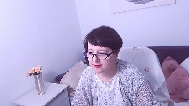 Snapshot of ChristaRose chatting on 2, 3, 2025 ChristaRose online show from 2, 3, 2025