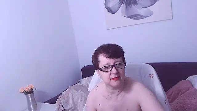 Snapshot of ChristaRose chatting on 13, 9, 2025 ChristaRose online show from 13, 9, 2025