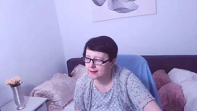 Snapshot of ChristaRose chatting on 8, 10, 2025 ChristaRose online show from 8, 10, 2025