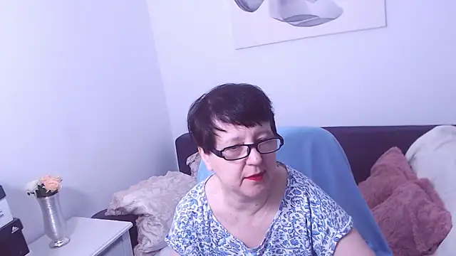 Snapshot of ChristaRose chatting on 11, 10, 2025 ChristaRose online show from 11, 10, 2025