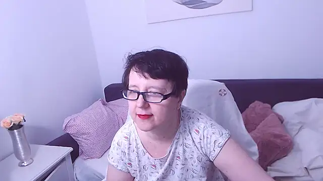 Snapshot of ChristaRose chatting on 24, 10, 2025 ChristaRose online show from 24, 10, 2025