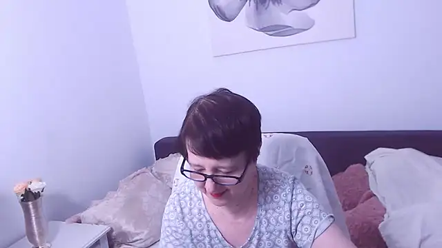 Snapshot of ChristaRose chatting on 28, 10, 2025 ChristaRose online show from 28, 10, 2025