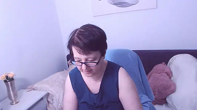 Snapshot of ChristaRose chatting on 2, 11, 2025 ChristaRose online show from 2, 11, 2025