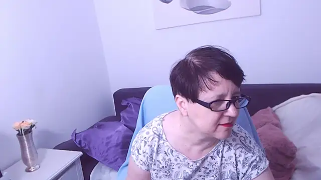 Snapshot of ChristaRose chatting on 7, 11, 2025 ChristaRose online show from 7, 11, 2025