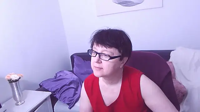 Snapshot of ChristaRose chatting on 9, 11, 2025 ChristaRose online show from 9, 11, 2025