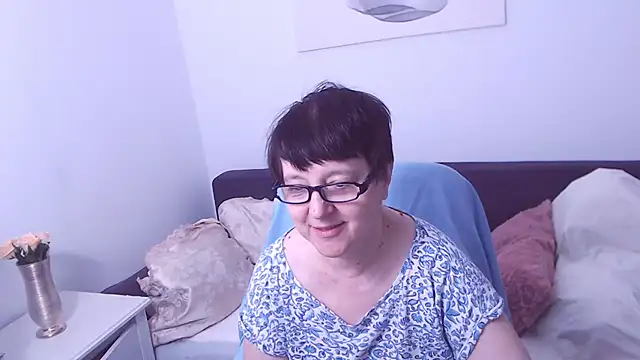 Snapshot of ChristaRose chatting on 13, 11, 2025 ChristaRose online show from 13, 11, 2025