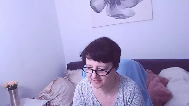 Snapshot of ChristaRose chatting on 15, 11, 2025 ChristaRose online show from 15, 11, 2025