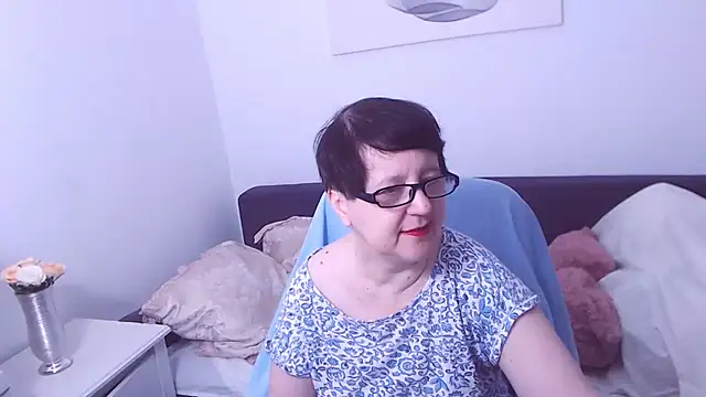 Snapshot of ChristaRose chatting on 16, 11, 2025 ChristaRose online show from 16, 11, 2025