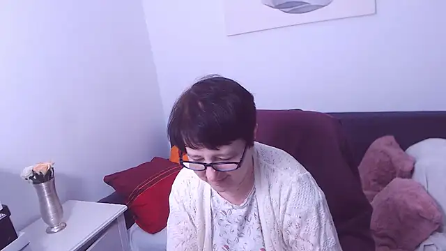 Snapshot of ChristaRose chatting on 28, 11, 2025 ChristaRose online show from 28, 11, 2025