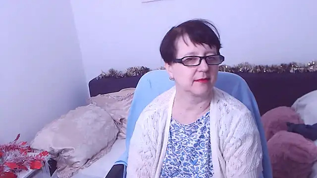 Snapshot of ChristaRose chatting on 15, 12, 2025 ChristaRose online show from 15, 12, 2025