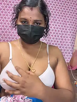 Snapshot of falooda288 chatting on 5, 4, 2026 falooda288 online show from 5, 4, 2026