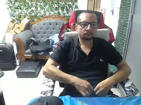 Snapshot of alexam_gal@xh chatting on 2, 12, 2024 alexam galxh online show from 2, 12, 2024