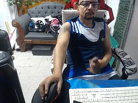 Snapshot of alexam_gal@xh chatting on 12, 12, 2024 alexam galxh online show from 12, 12, 2024