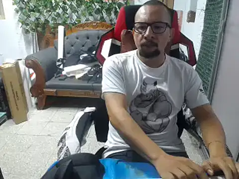 Snapshot of alexam_gal@xh chatting on 2, 1, 2025 alexam galxh online show from 2, 1, 2025