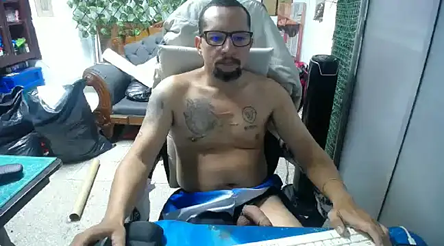 Snapshot of alexam_gal@xh chatting on 20, 2, 2025 alexam galxh online show from 20, 2, 2025