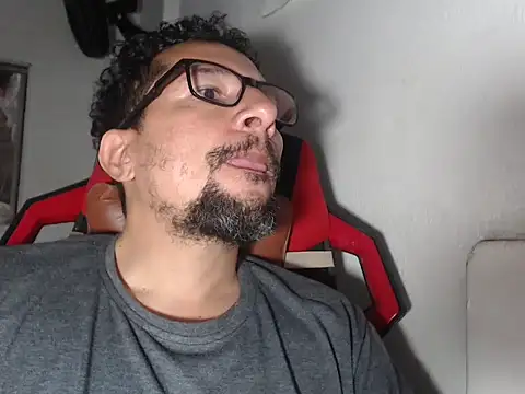 Snapshot of alexam_gal@xh chatting on 20, 10, 2025 alexam galxh online show from 20, 10, 2025