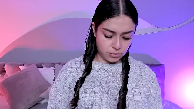 Nicolle W online show from 13, 3, 2025