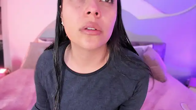 Nicolle W online show from 22, 9, 2025