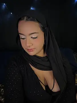 Snapshot of Maryam_yamal chatting on 18, 10, 2025 Maryam yamal online show from 18, 10, 2025