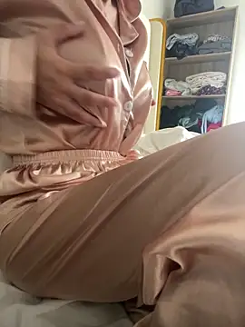 Snapshot of DulceMya6 chatting on 24, 10, 2025 DulceMya6 online show from 24, 10, 2025