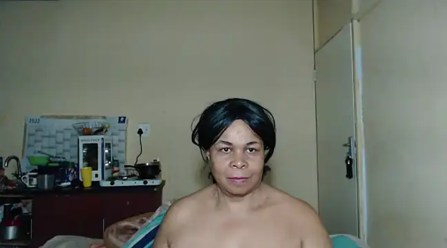 Snapshot of Mydreamgirrl chatting on 8, 2, 2025 Mydreamgirrl online show from 8, 2, 2025