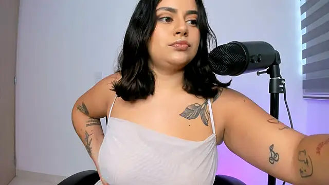 Snapshot of susy_angel chatting on 13, 4, 2026 susy angel online show from 13, 4, 2026