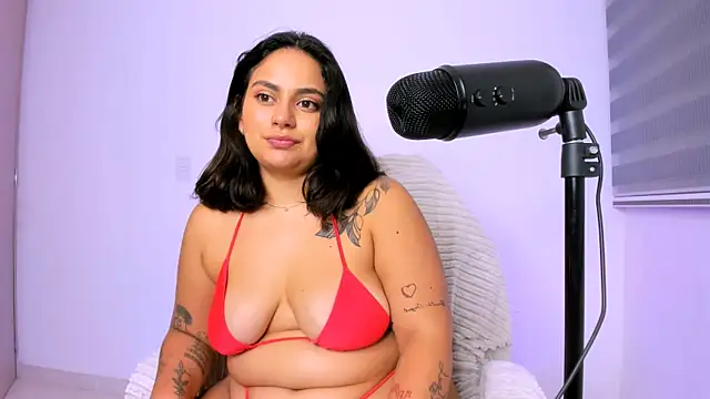 Snapshot of susy_angel chatting on 21, 4, 2026 susy angel online show from 21, 4, 2026