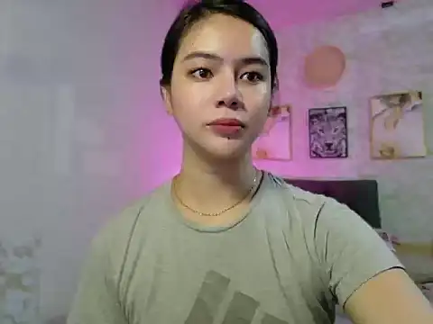 Hebefemme online show from 6, 3, 2026