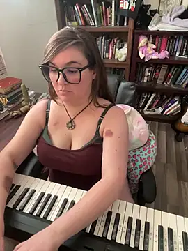 Snapshot of Adobe_Angel chatting on 22, 12, 2025 Adobe Angel online show from 22, 12, 2025