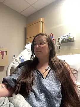 Snapshot of Adobe_Angel chatting on 5, 4, 2026 Adobe Angel online show from 5, 4, 2026