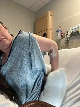 Snapshot of Adobe_Angel chatting on 6, 4, 2026 Adobe Angel online show from 6, 4, 2026