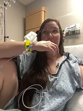 Snapshot of Adobe_Angel chatting on 8, 4, 2026 Adobe Angel online show from 8, 4, 2026