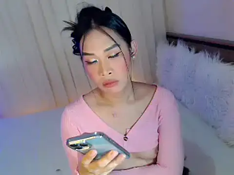 Snapshot of arilovesyou143 chatting on 15, 4, 2026 arilovesyou143 online show from 15, 4, 2026