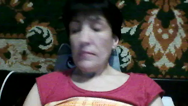 Snapshot of SunnyAmorre chatting on 5, 4, 2026 SunnyAmorre online show from 5, 4, 2026