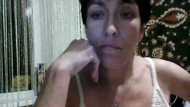 Snapshot of SunnyAmorre chatting on 8, 7, 2026 SunnyAmorre online show from 8, 7, 2026