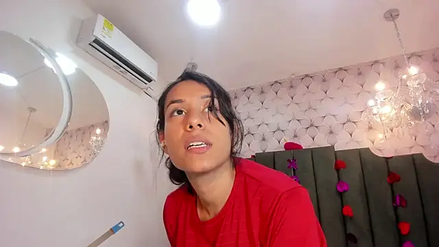 PilarJones  online show from 19, 2, 2025