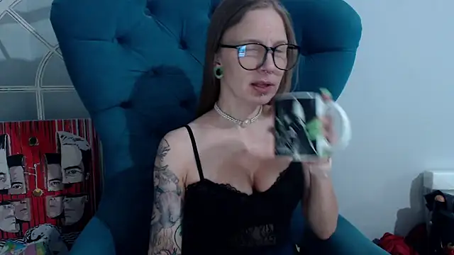 Snapshot of alexandra_zaryanova chatting on 21, 3, 2025 alexandra zaryanova online show from 21, 3, 2025