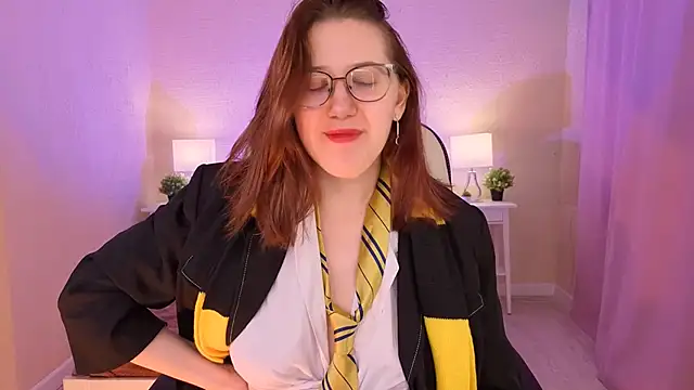 Charmy Gracy online show from 16, 12, 2024