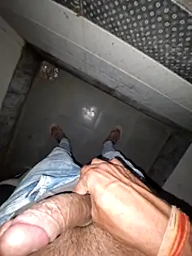 Snapshot of breejs chatting on 22, 2, 2026 breejs online show from 22, 2, 2026