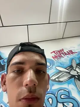 Snapshot of Fabian_1010sex chatting on 20, 4, 2026 Fabian 1010sex online show from 20, 4, 2026