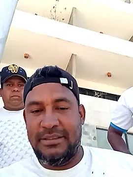 Snapshot of Angelzamuro chatting on 6, 2, 2026 Angelzamuro online show from 6, 2, 2026