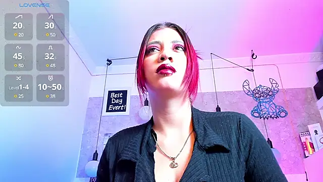 Rebeca xs online show from 28, 12, 2024