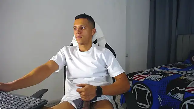 Snapshot of DavidAngell7 chatting on 28, 12, 2024 DavidAngell7 online show from 28, 12, 2024